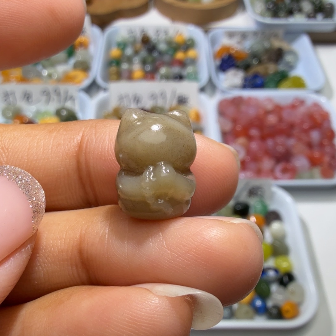 和田玉未镶嵌珠宝奇石