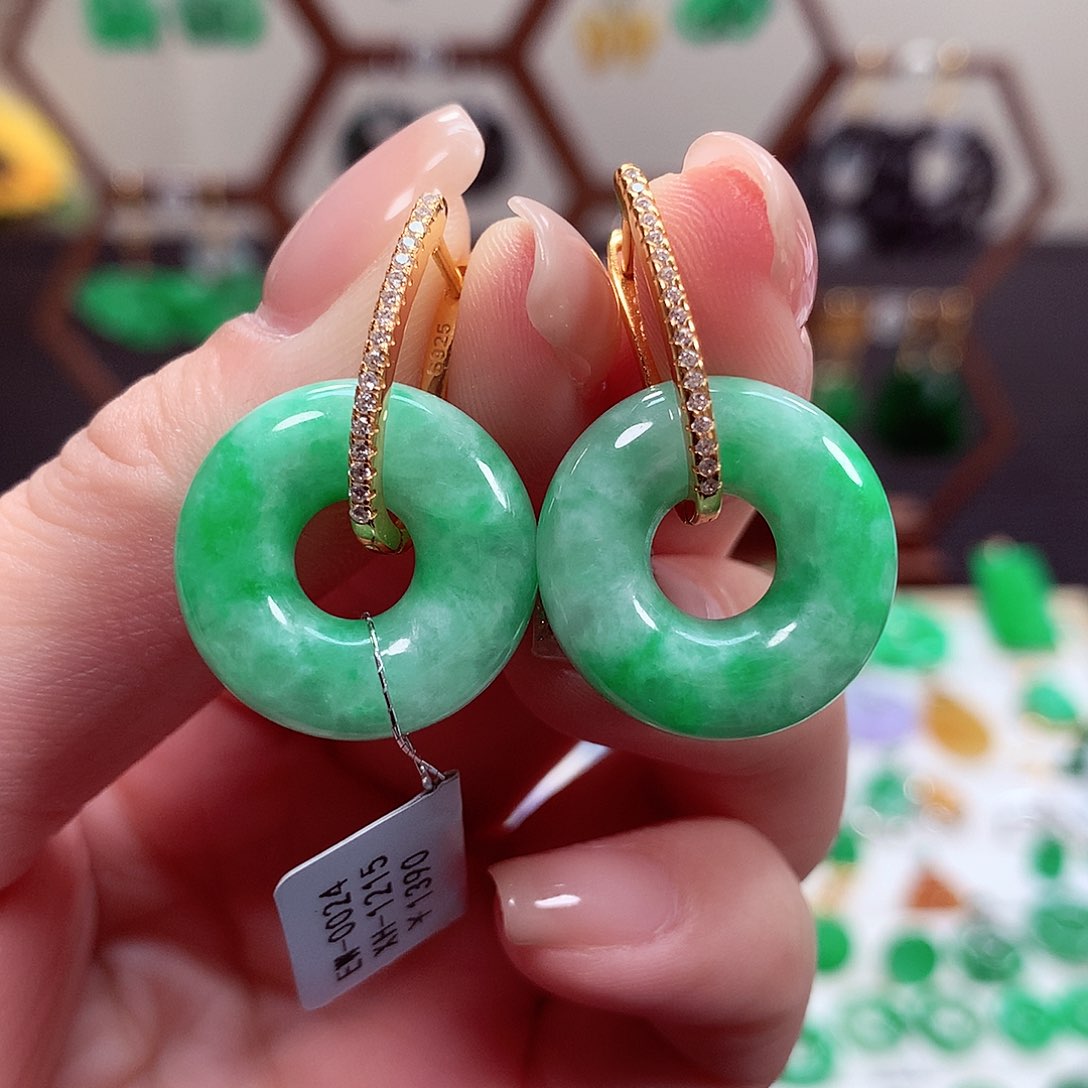 翡翠耳饰银S925镶嵌天然翡翠