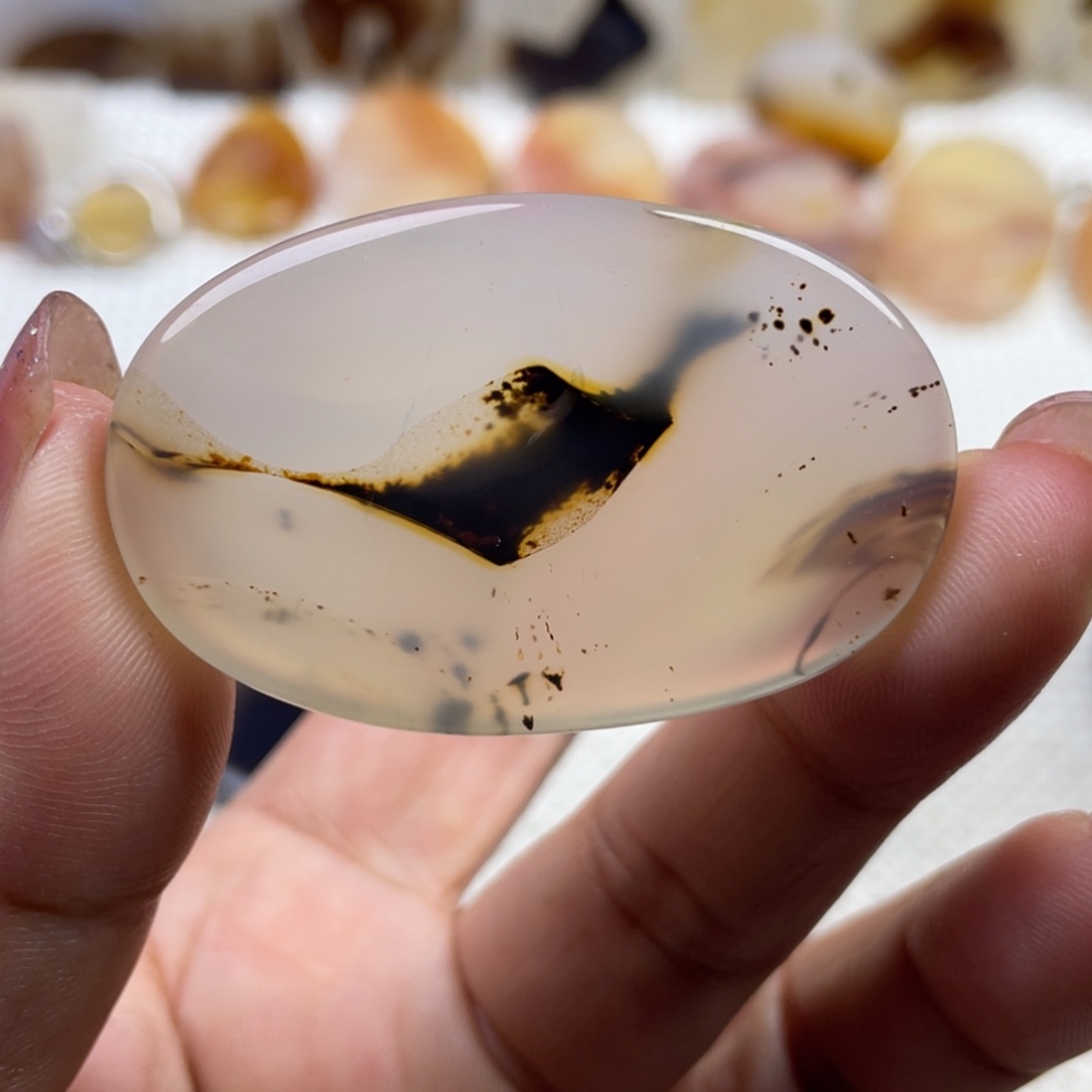 玛瑙/玉髓未镶嵌颈饰