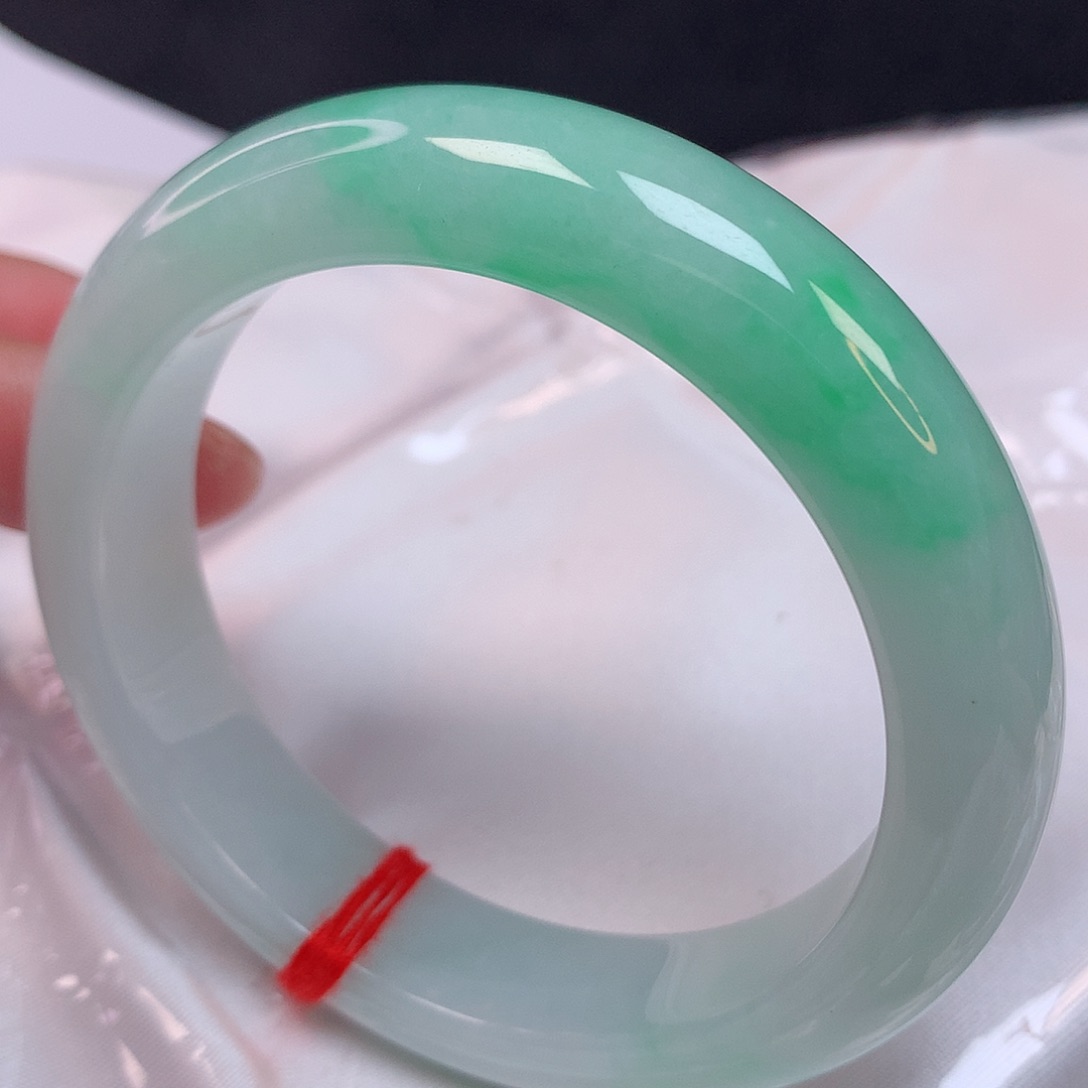 翡翠手镯未镶嵌56 翡翠手镯