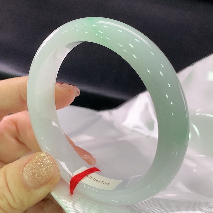 翡翠手镯未镶嵌正圈55