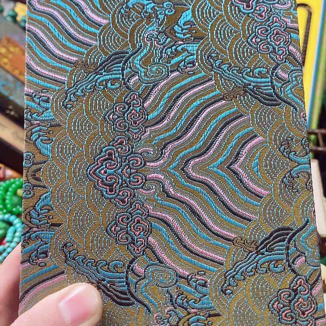 织绣摆件设计的时候也是很用心的