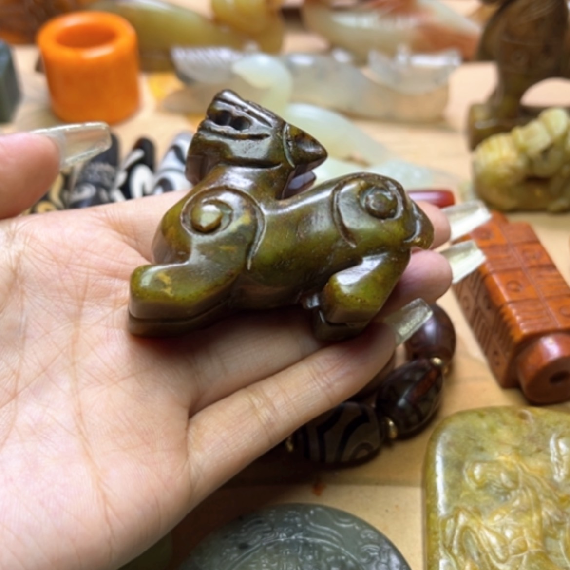 【闪购商品】蛇纹石玉颈饰未镶嵌