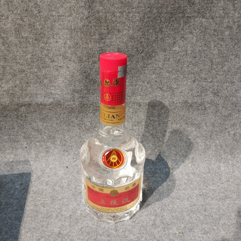 2003年豪华五粮液500ml39度-M25IK00BD69-04