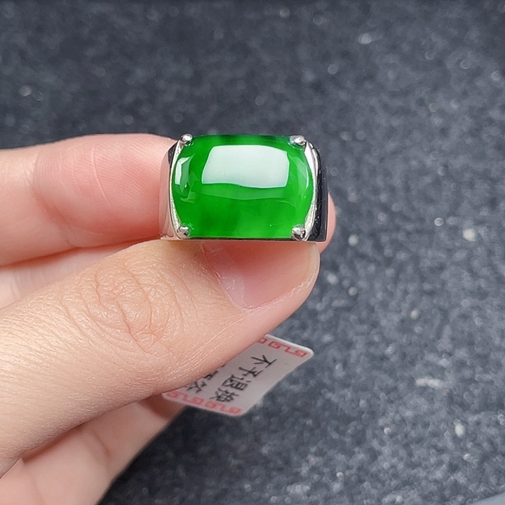翡翠戒指银S925镶嵌天然a货翡翠没运费险2440