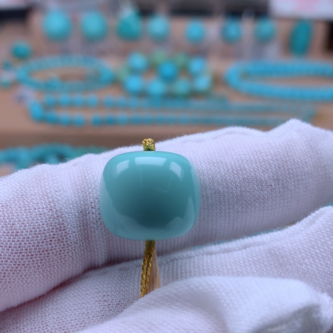 绿松石未镶嵌珠宝奇石15.3mm