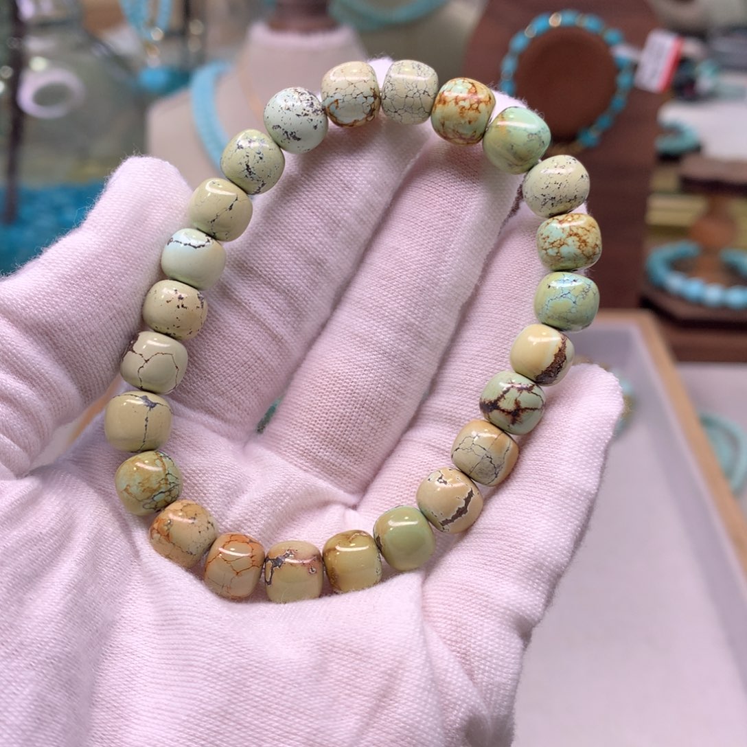 绿松石配饰未镶嵌