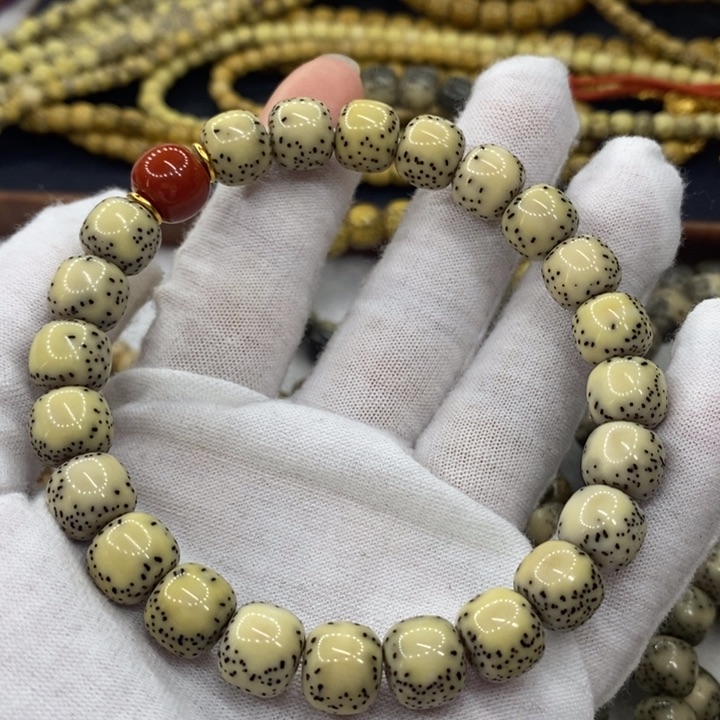 【闪购商品】星月菩提手串原生态石玉料