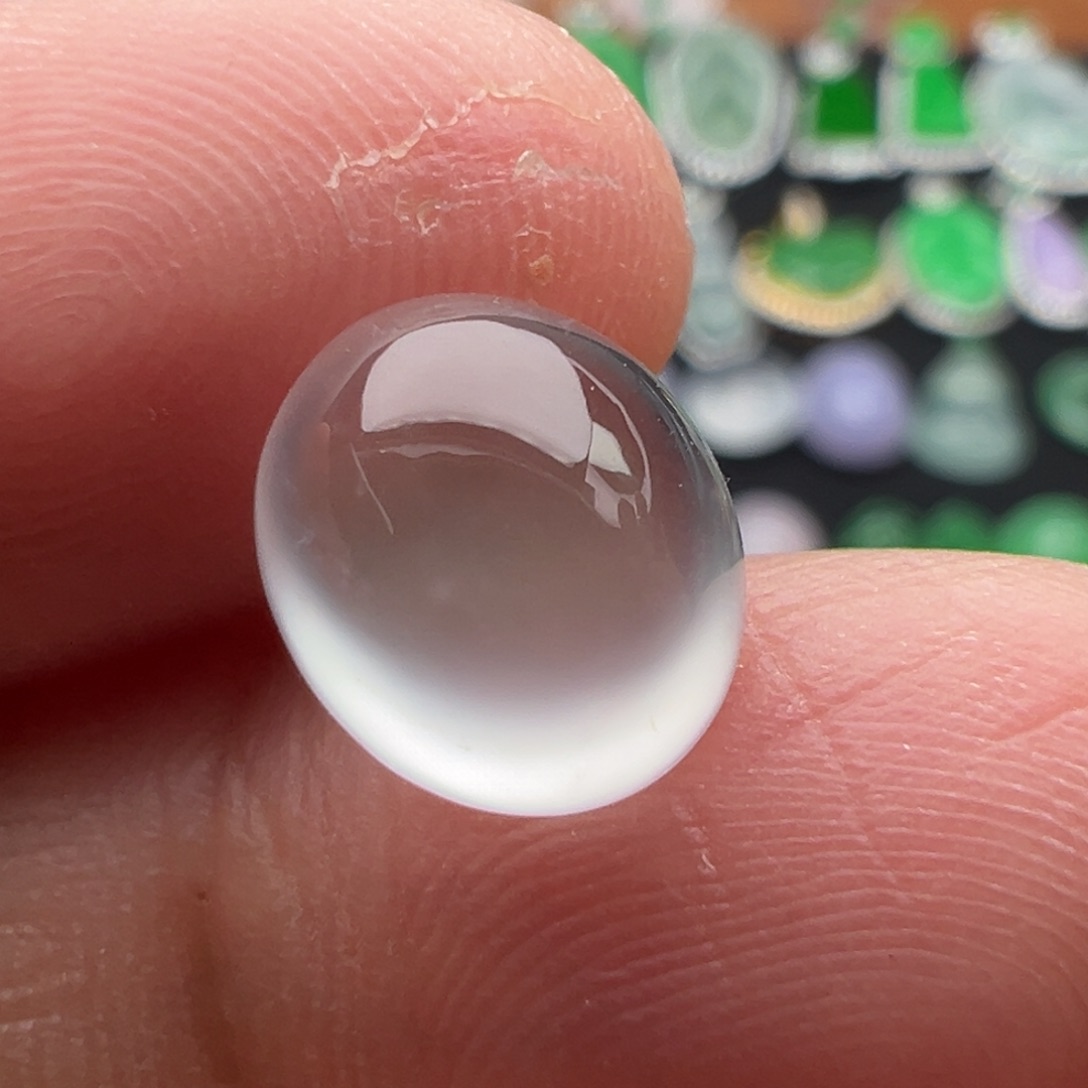 翡翠颈饰未镶嵌蛋10