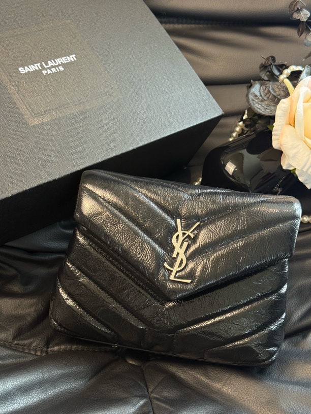 95新 YSL/圣罗兰 奢品阁/YSL/黑色/油腊皮LOULOUmini 