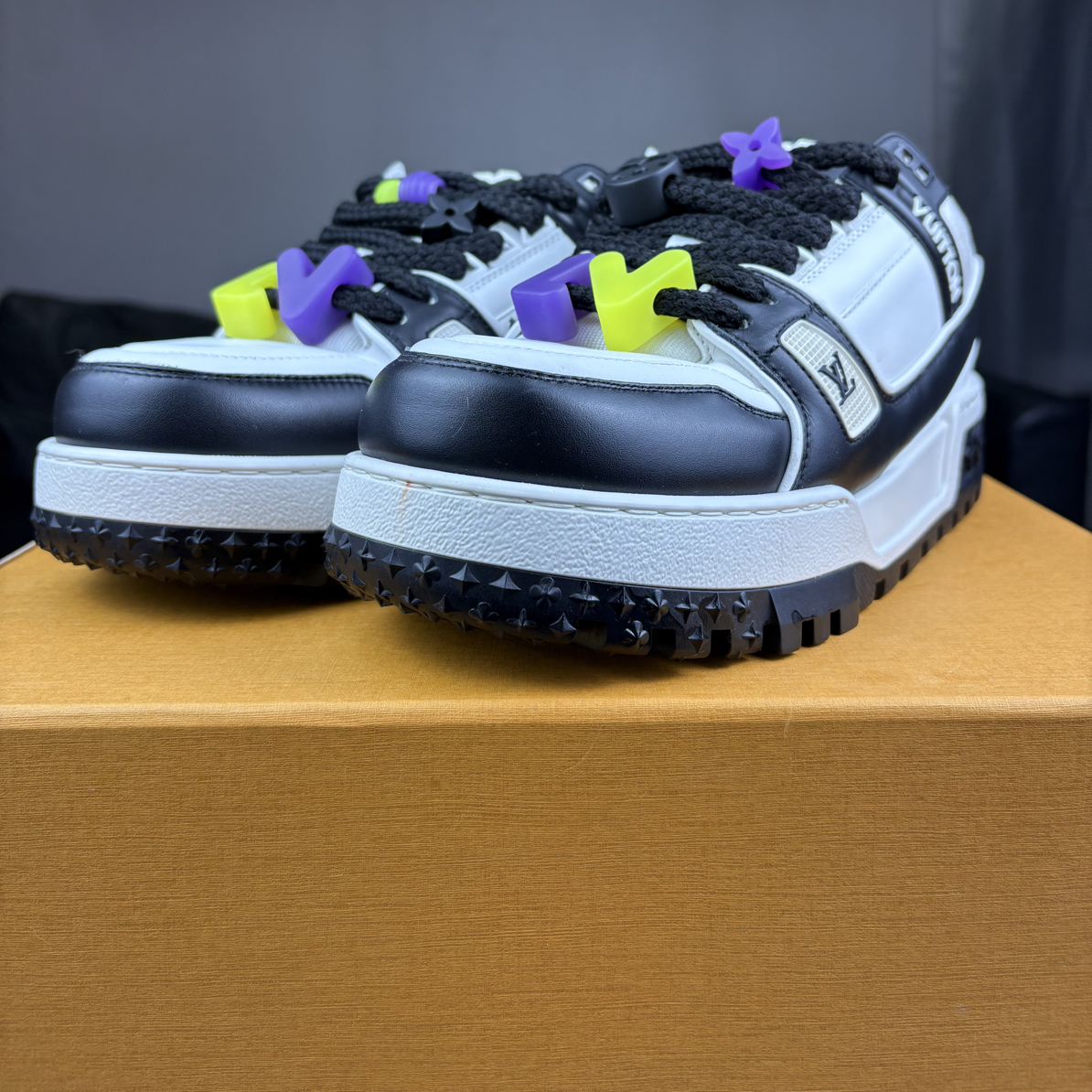 99新 LouisVuitton/路易威登 Trainer黑白胖丁40码原盒99新