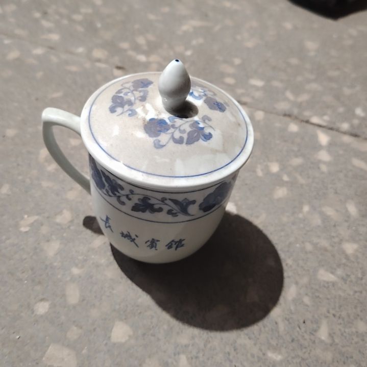 摆件陶瓷盘子碗啥都有