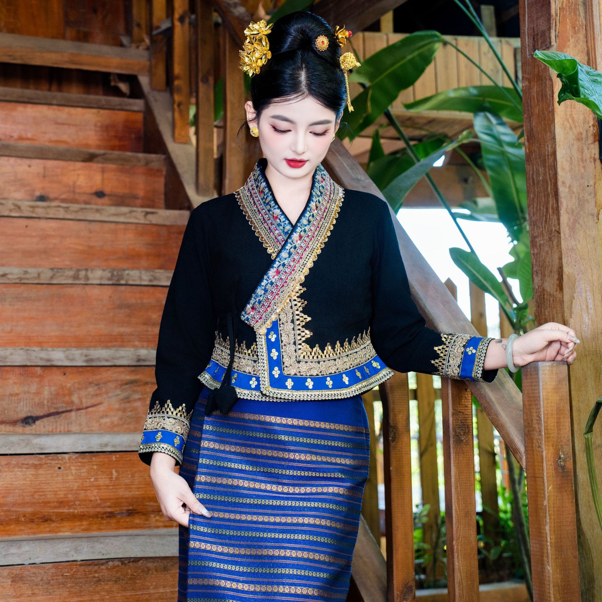 子依原创【琉光若梦】重工手工刺绣套装棉织半身裙女设计感套装