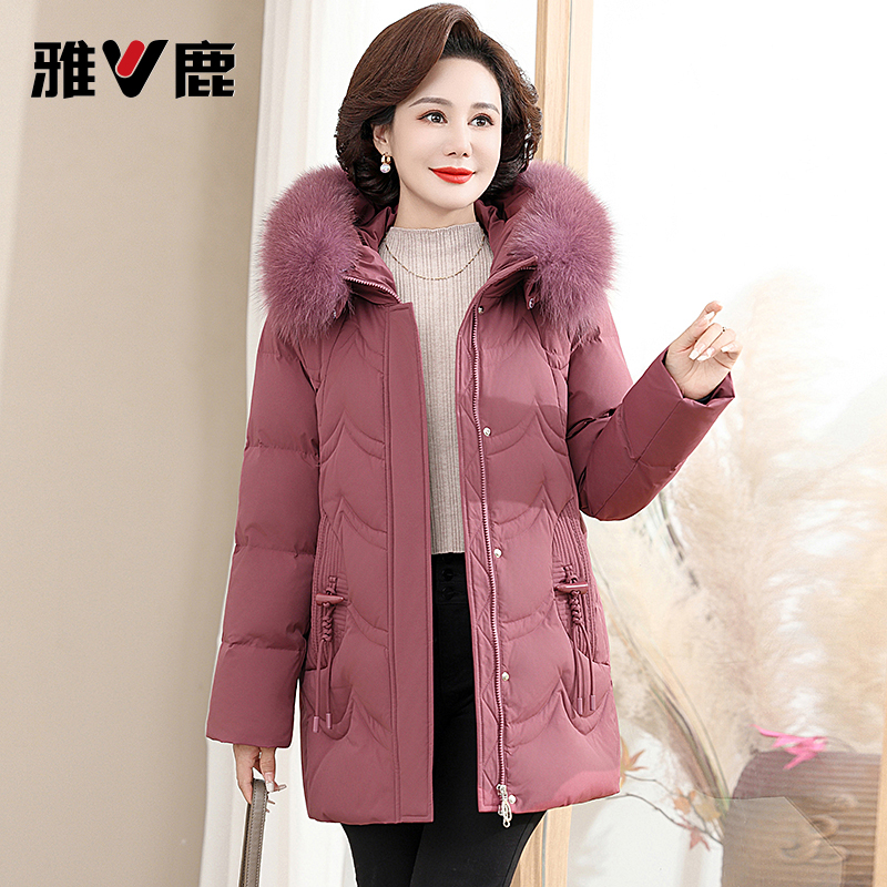 雅鹿中年妈妈冬装气质羽绒服2025新款洋气中老年女款时尚外套女