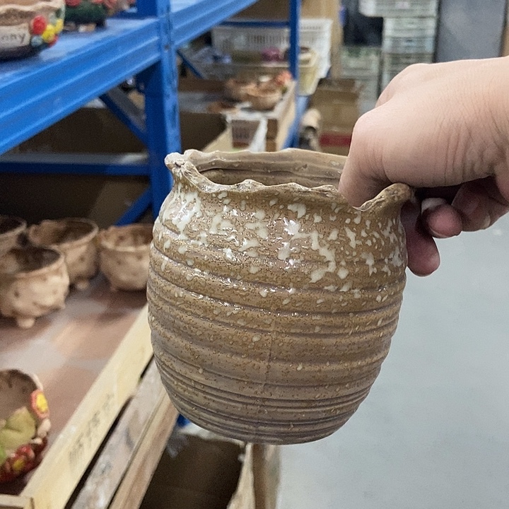 花盆单场满9.9发货9.5*10.5