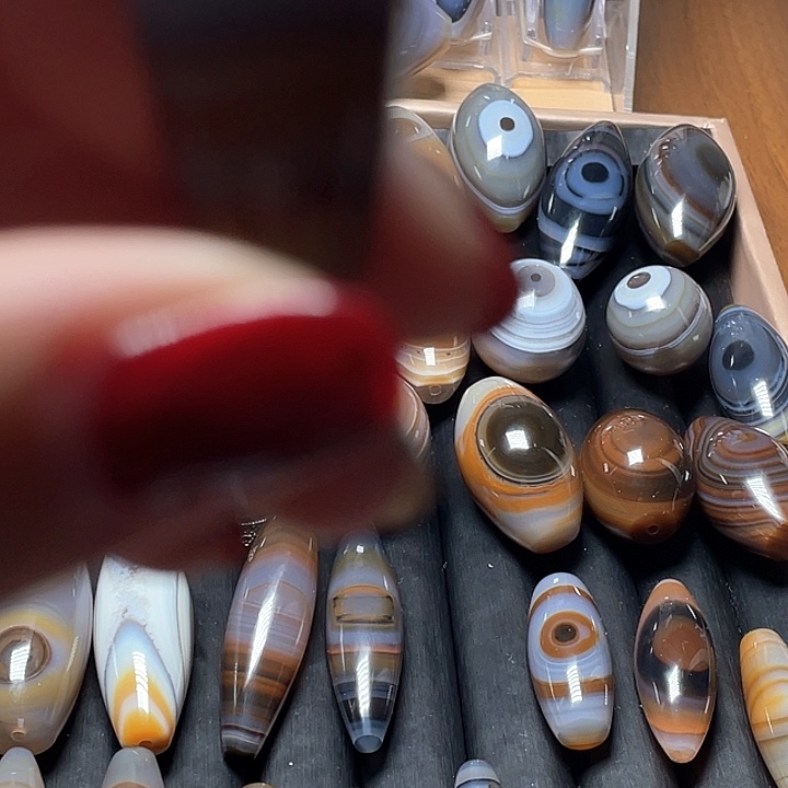 潍***保玛瑙/玉髓合金颈饰