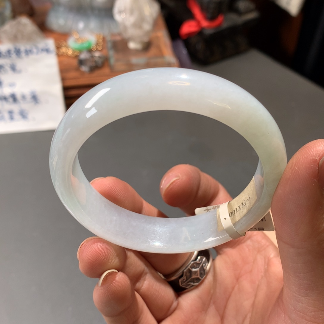 翡翠手镯未镶嵌55.8圈口