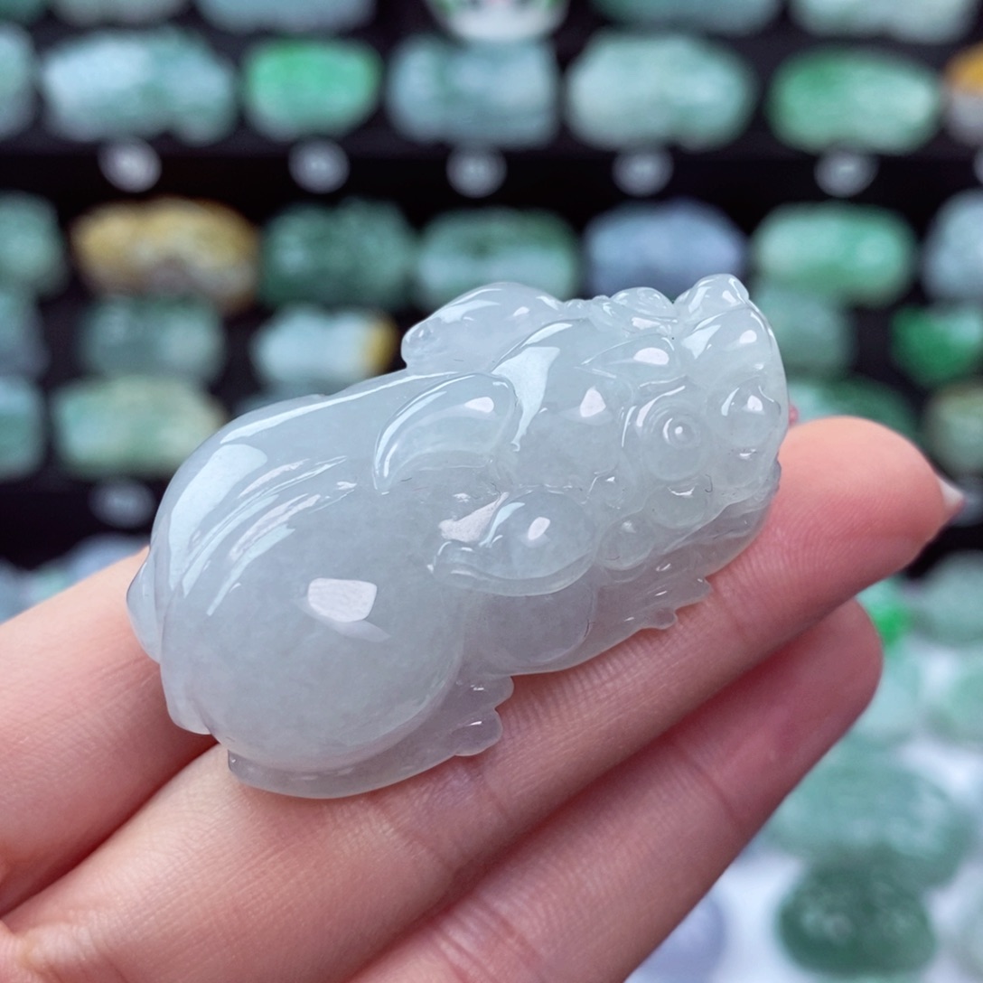 翡翠颈饰未镶嵌天然