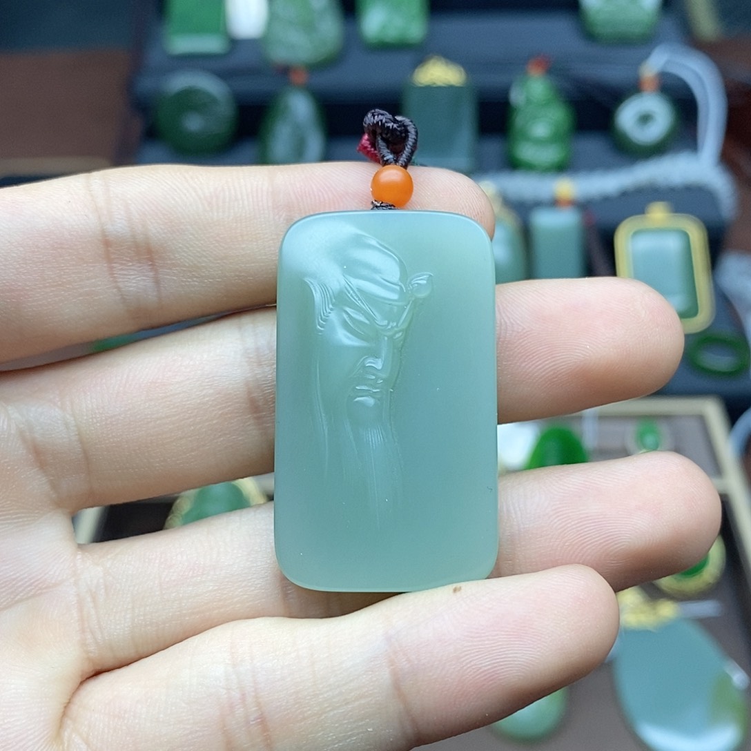 和田玉（碧玉）未镶嵌颈饰