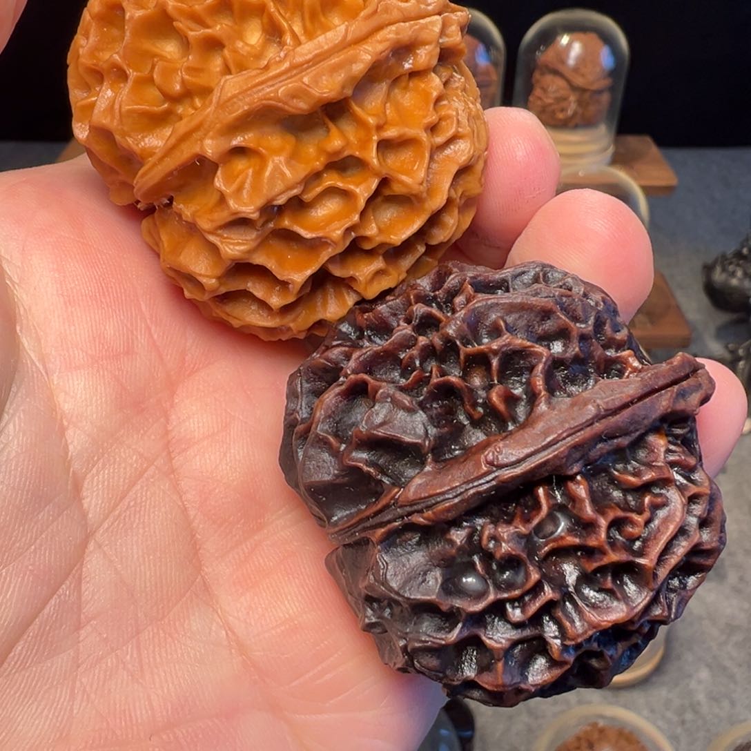 文玩核桃把件凤凰牡丹48.5mm