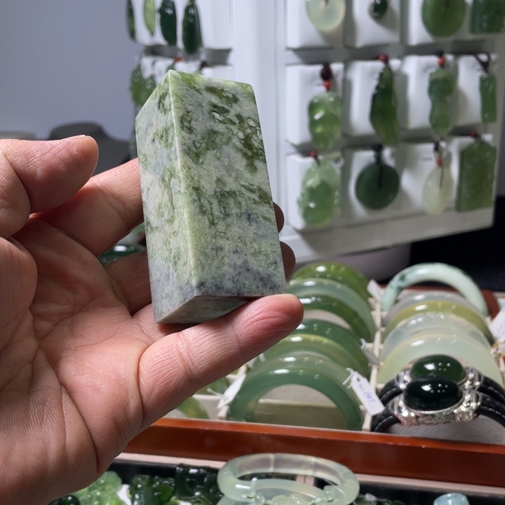 蛇纹石玉合金颈饰