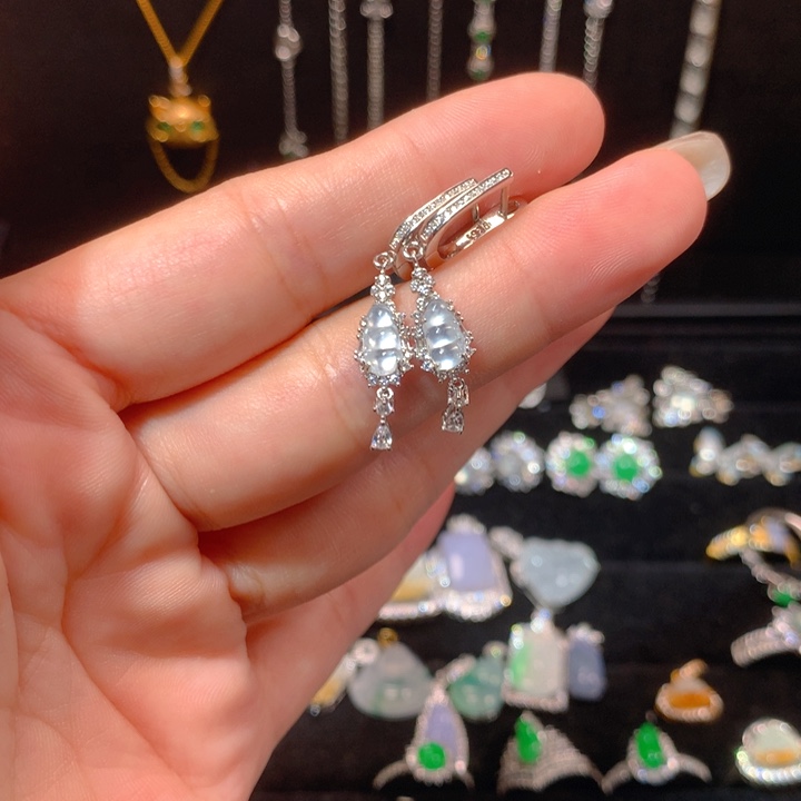 茉***香银S925镶嵌翡翠耳饰耳钉