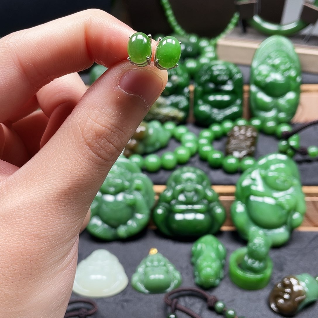 和田玉（碧玉）耳钉银S925镶嵌