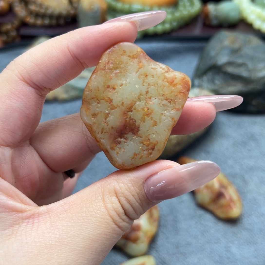 和田玉未镶嵌珠宝奇石