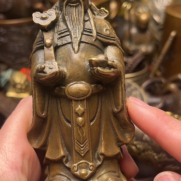 精美铜器批发档口