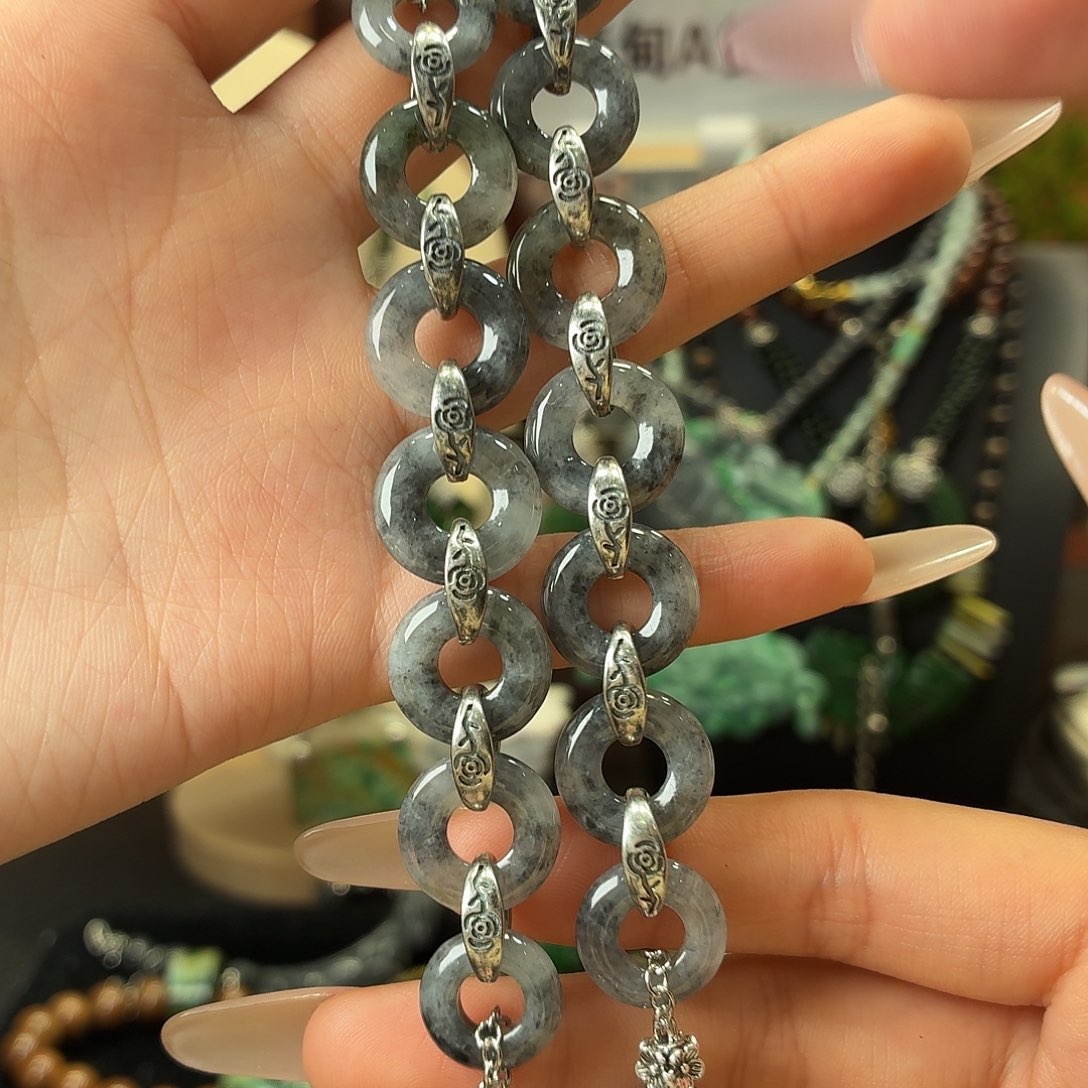 翡翠未镶嵌耳饰多样性发一手串