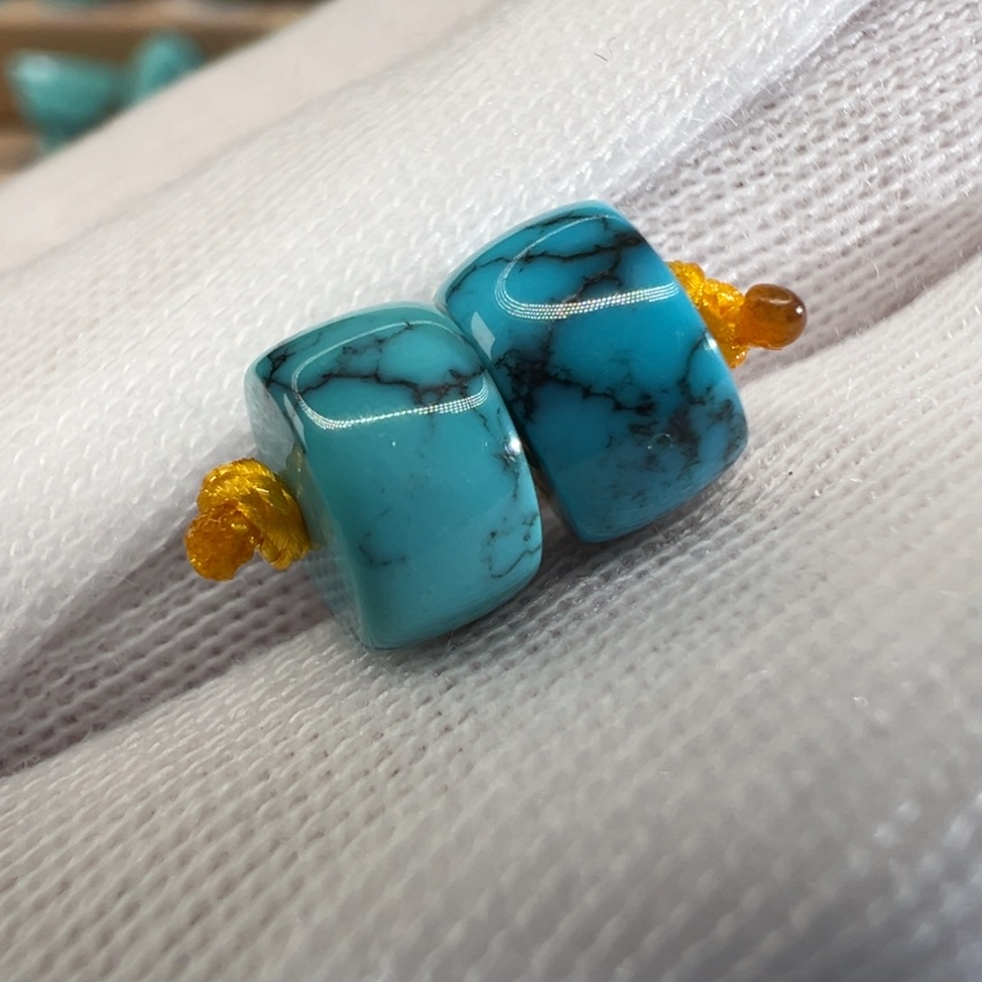 绿松石配饰未镶嵌