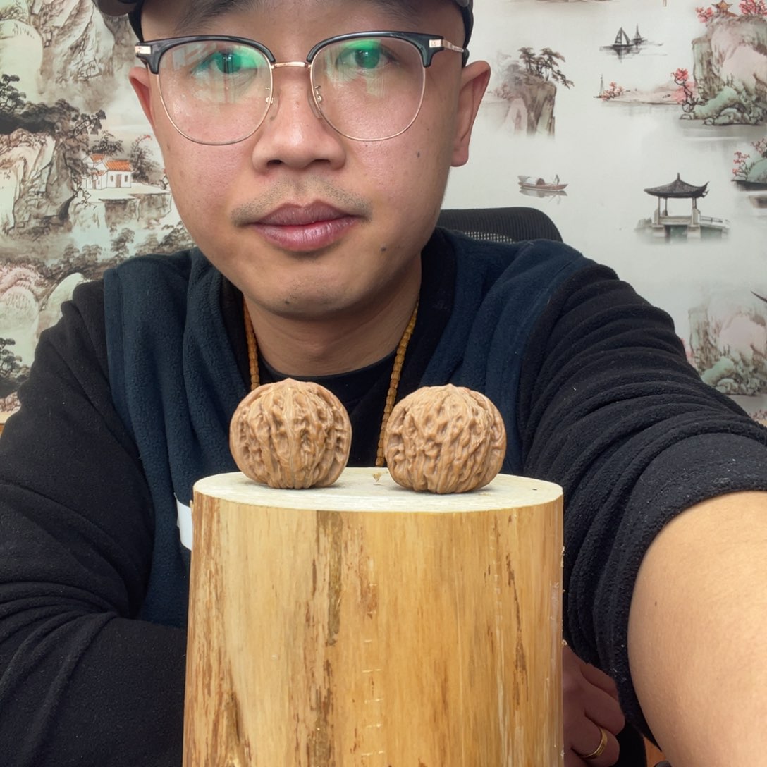 文玩核桃把件平谷楼