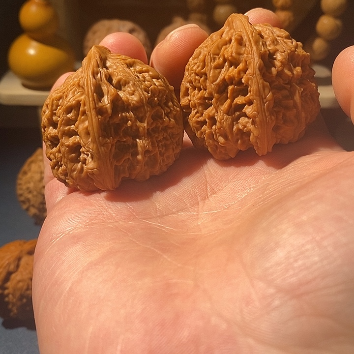 文玩核桃把件42南疆石全品