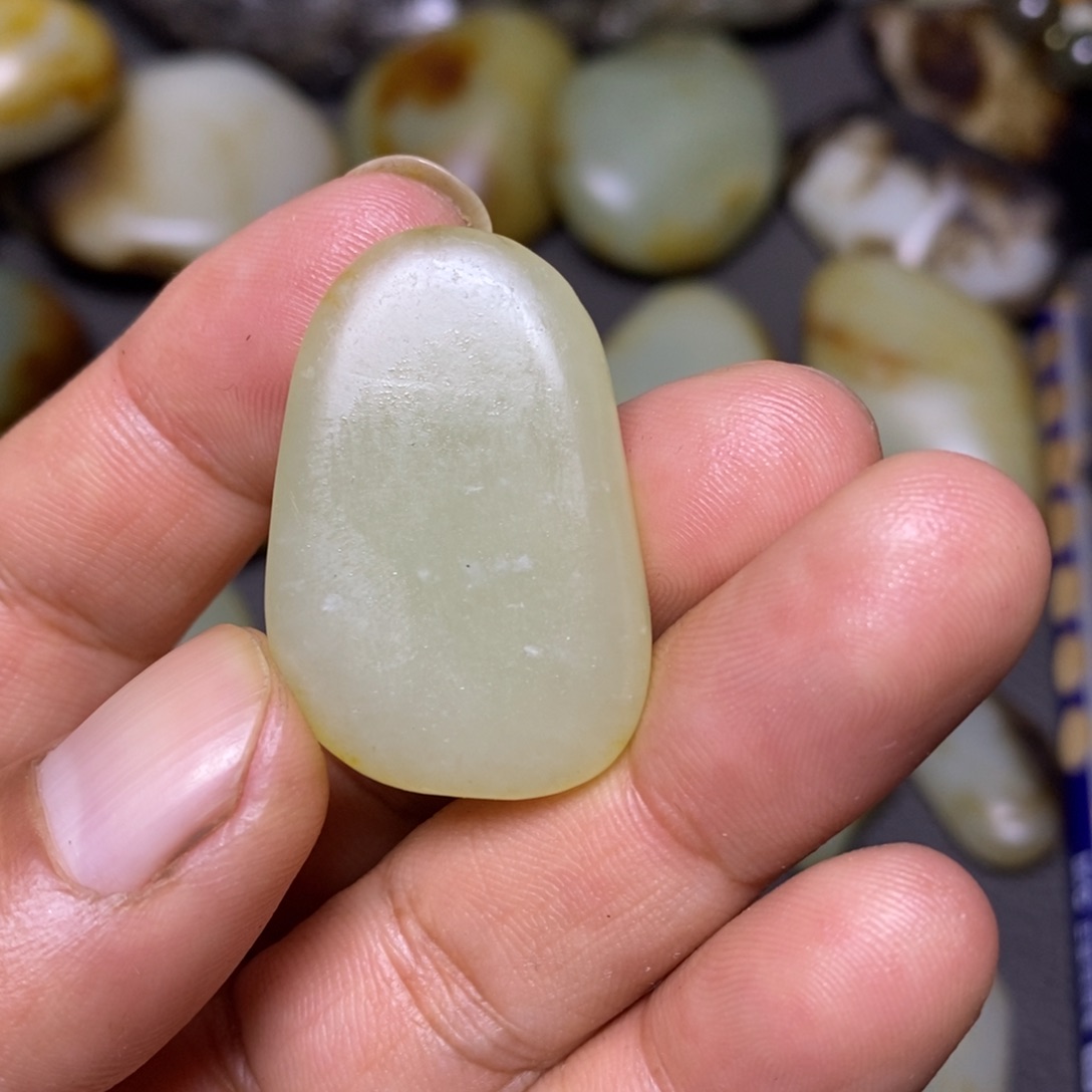 和田玉（糖玉）未镶嵌挂件