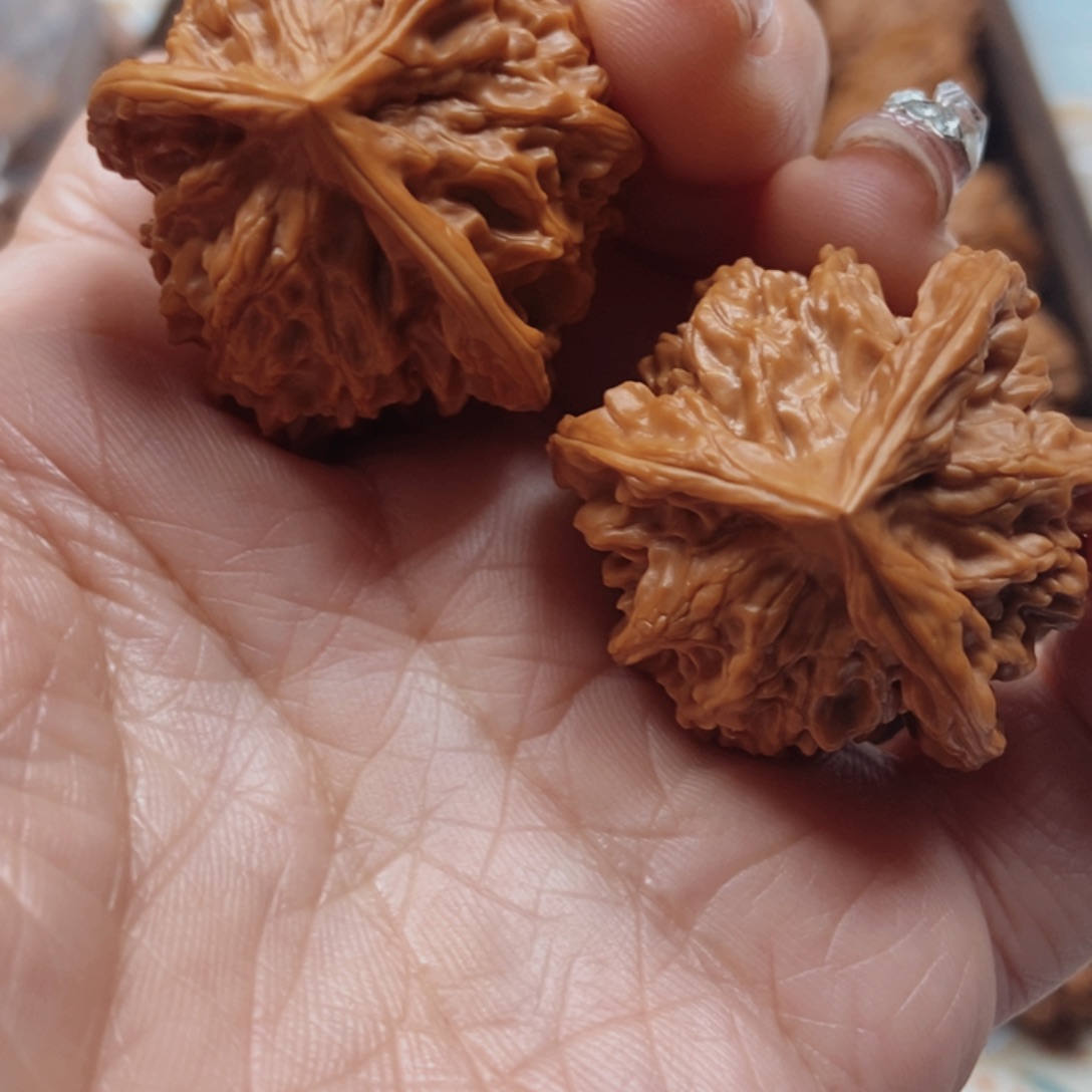 文玩核桃吊坠盘山