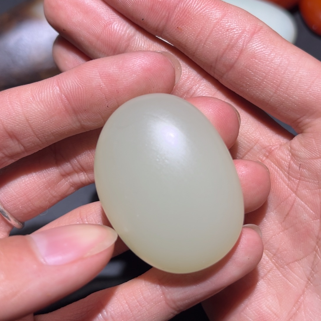 和田玉未镶嵌珠宝奇石