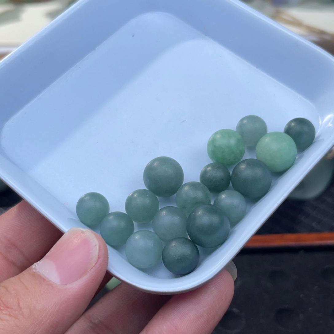 古***诗翡翠散珠漏了血亏