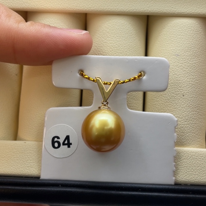海水珍珠颈饰18K金镶嵌12mm（折后价）
