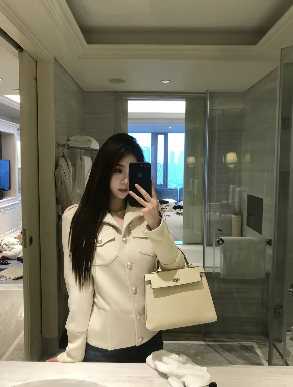 尹千金J【苏黎世白】美式米白色夹克短款修身秋冬穿搭外套女W257467