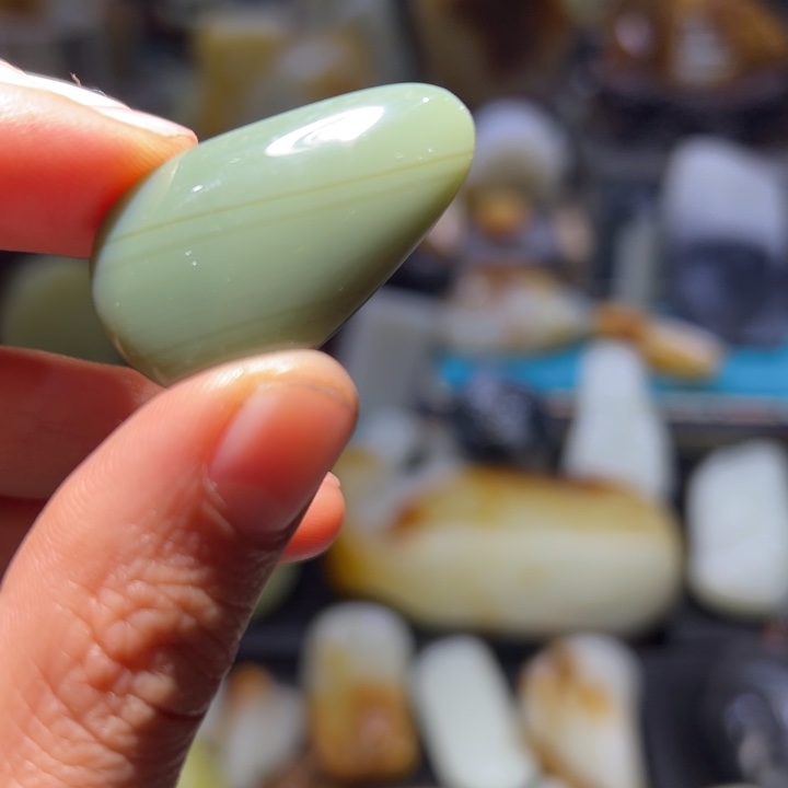 和田玉（青玉）车挂未镶嵌