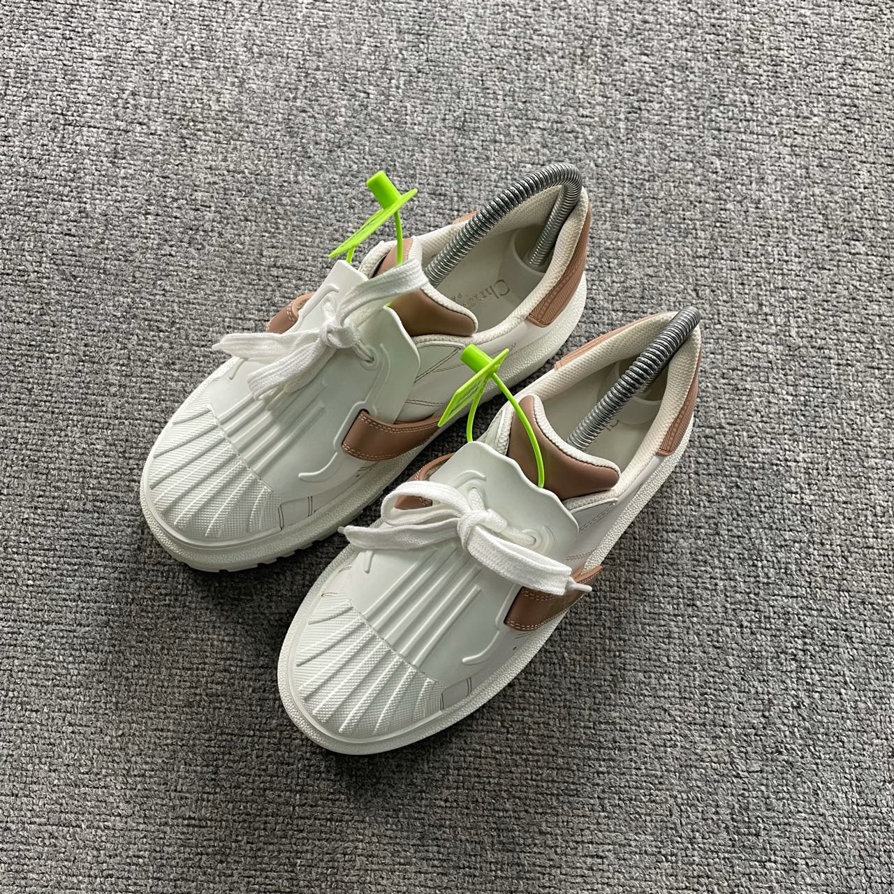 95新 DIOR/迪奥 无鞋垫 ID贝壳头 白粉板鞋 35.5码/95新/无配件