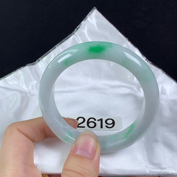 翡翠未镶嵌手镯55圈