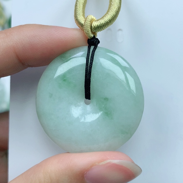 翡翠颈饰未镶嵌天然翡翠a货