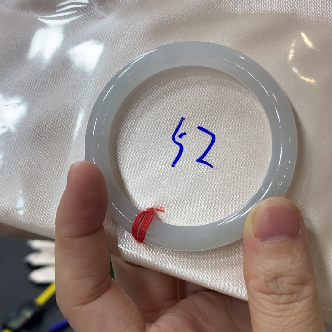 翡翠未镶嵌手镯翡翠