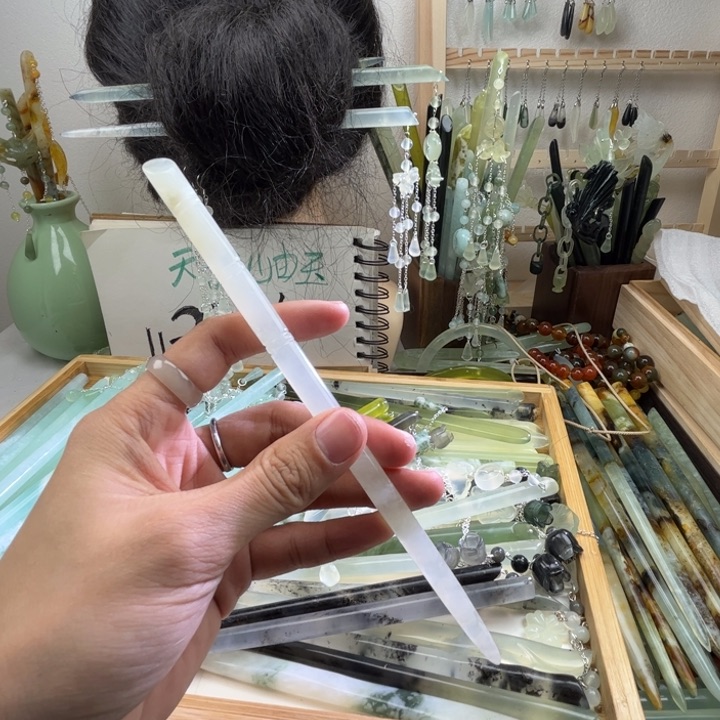 蛇纹石玉发饰未镶嵌长度19.2