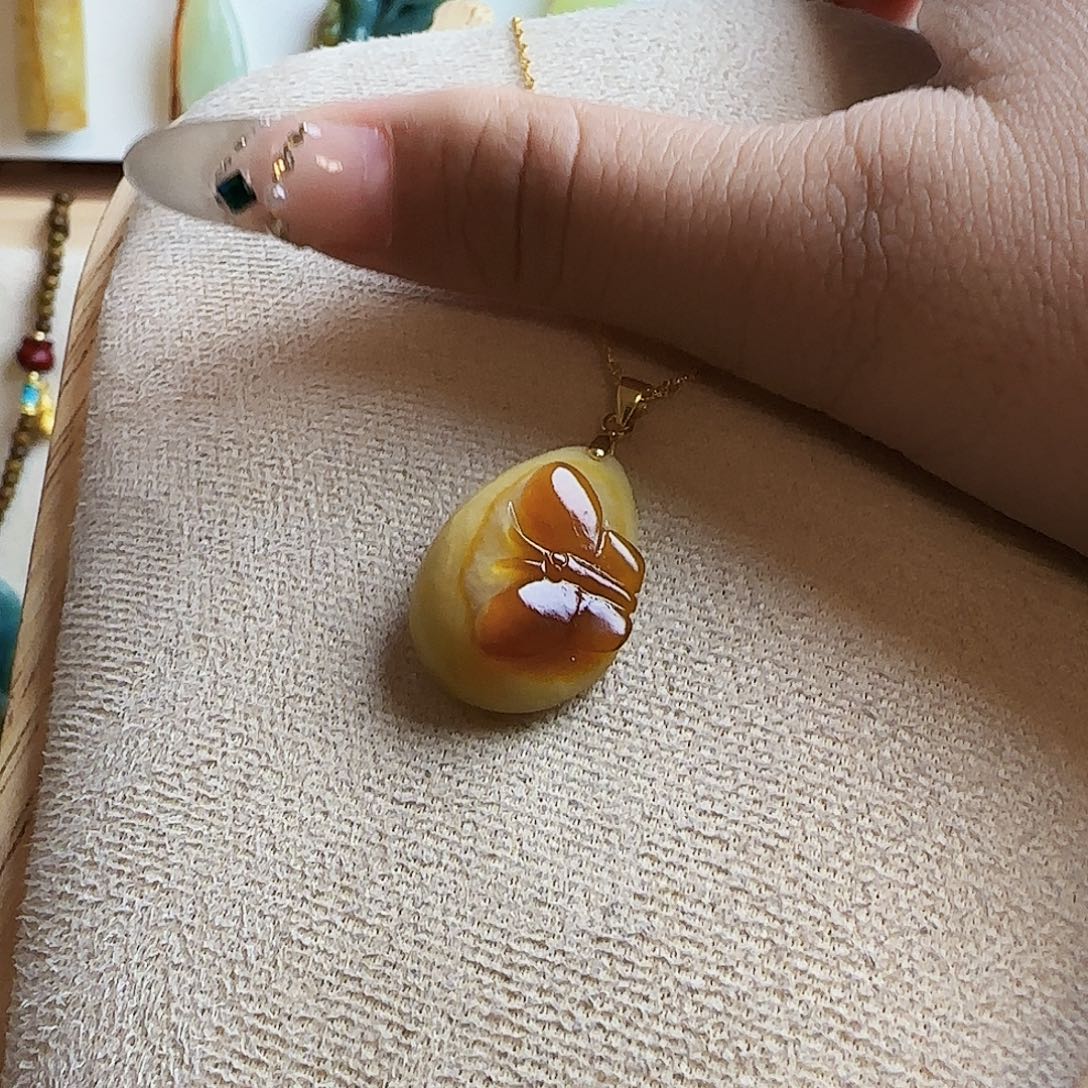 ****元蛇纹石玉合金颈饰