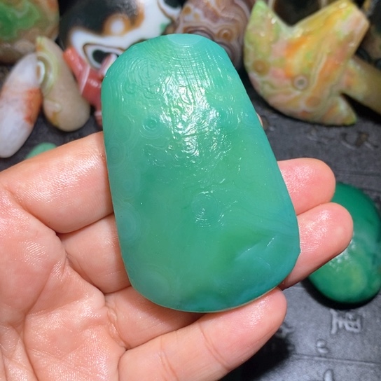 石英质玉珠宝半成品未镶嵌雨*