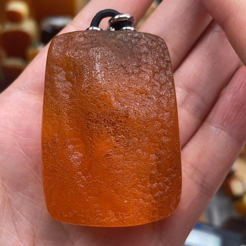 【闪购商品】未镶嵌吊坠(赠链)琥珀