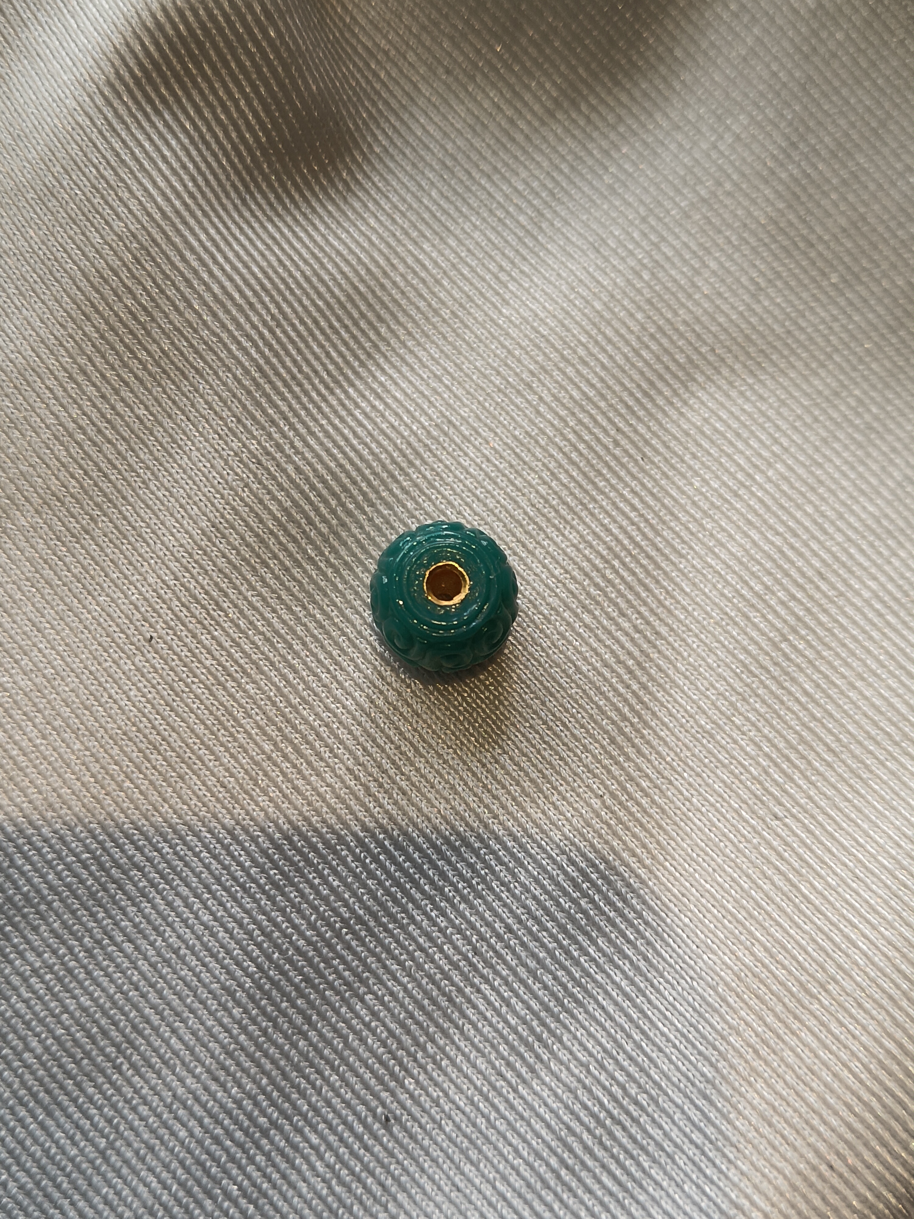 原矿绿松石地狱色回纹配饰