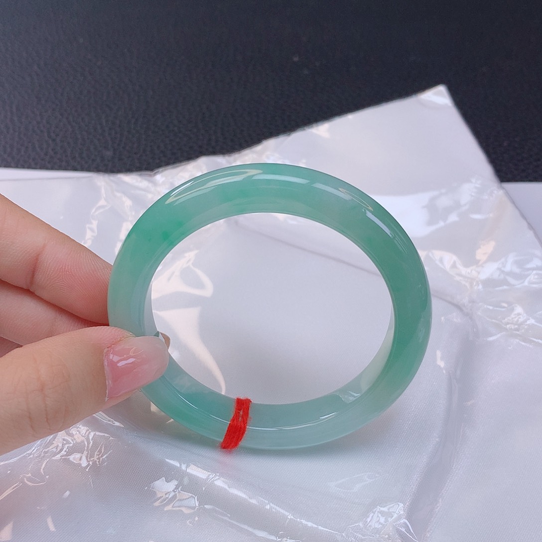 翡翠手镯未镶嵌翡翠661006